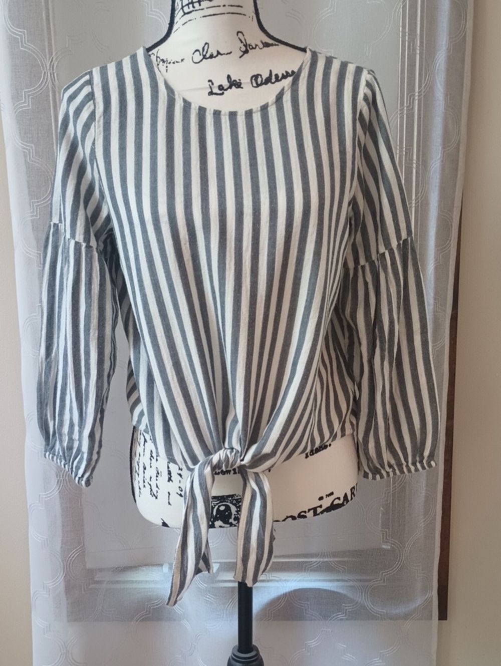 Striped Tie-Front Women’s Top -Blueish Gray & White